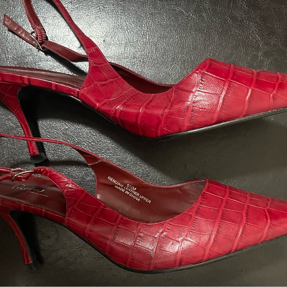 Preview International Red Croc-Pattern Slingback Heels